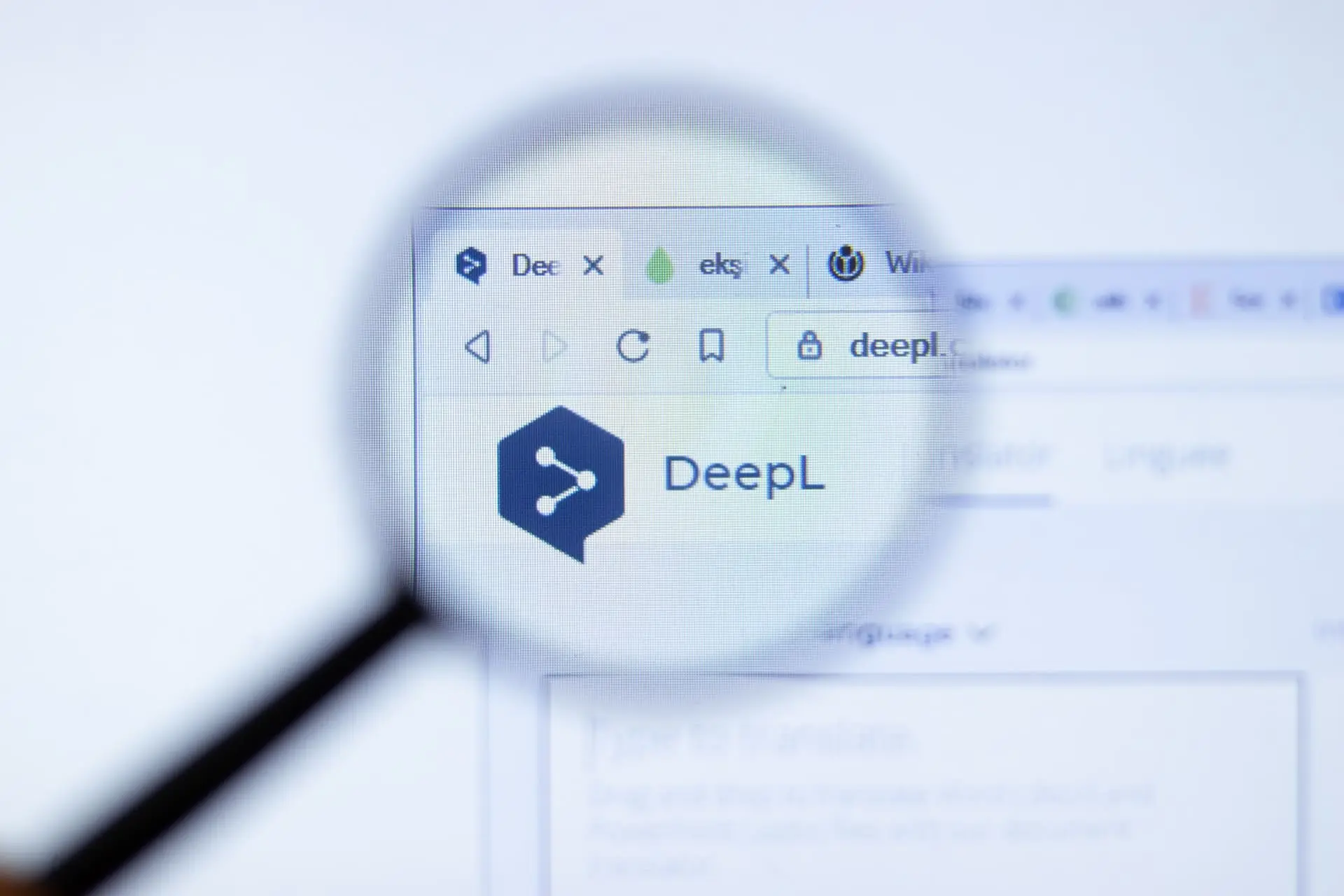 Comment DeepL simplifie le travail des freelances multilingues